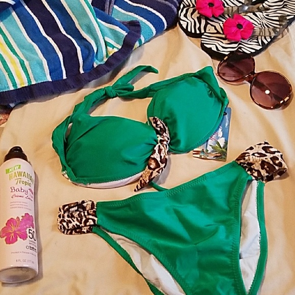 Other - FINAL -Emerald green bikini w/ animal print knot